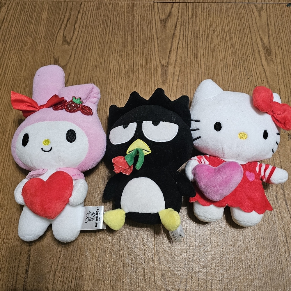 Sanrio Valentine's Day Plush Set Hello Kitty Badtz Maru My Melody